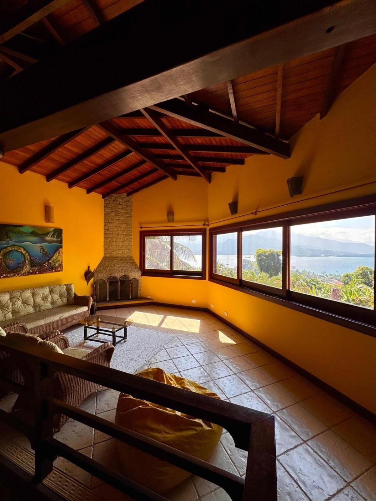 Casa Na Feiticeira Com Vista Mar *